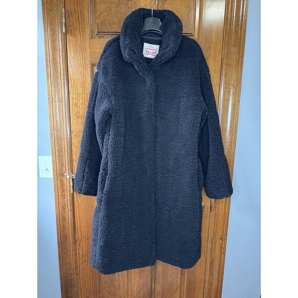 Levi's women's Long Length Patchwork Quilted Teddy Coat Black Size MEDIUM - Picture 5 of 9